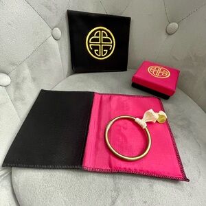 Budhagirl Lime (Limon) Bangle Bracelet with silk pouch, silk box and hair tie